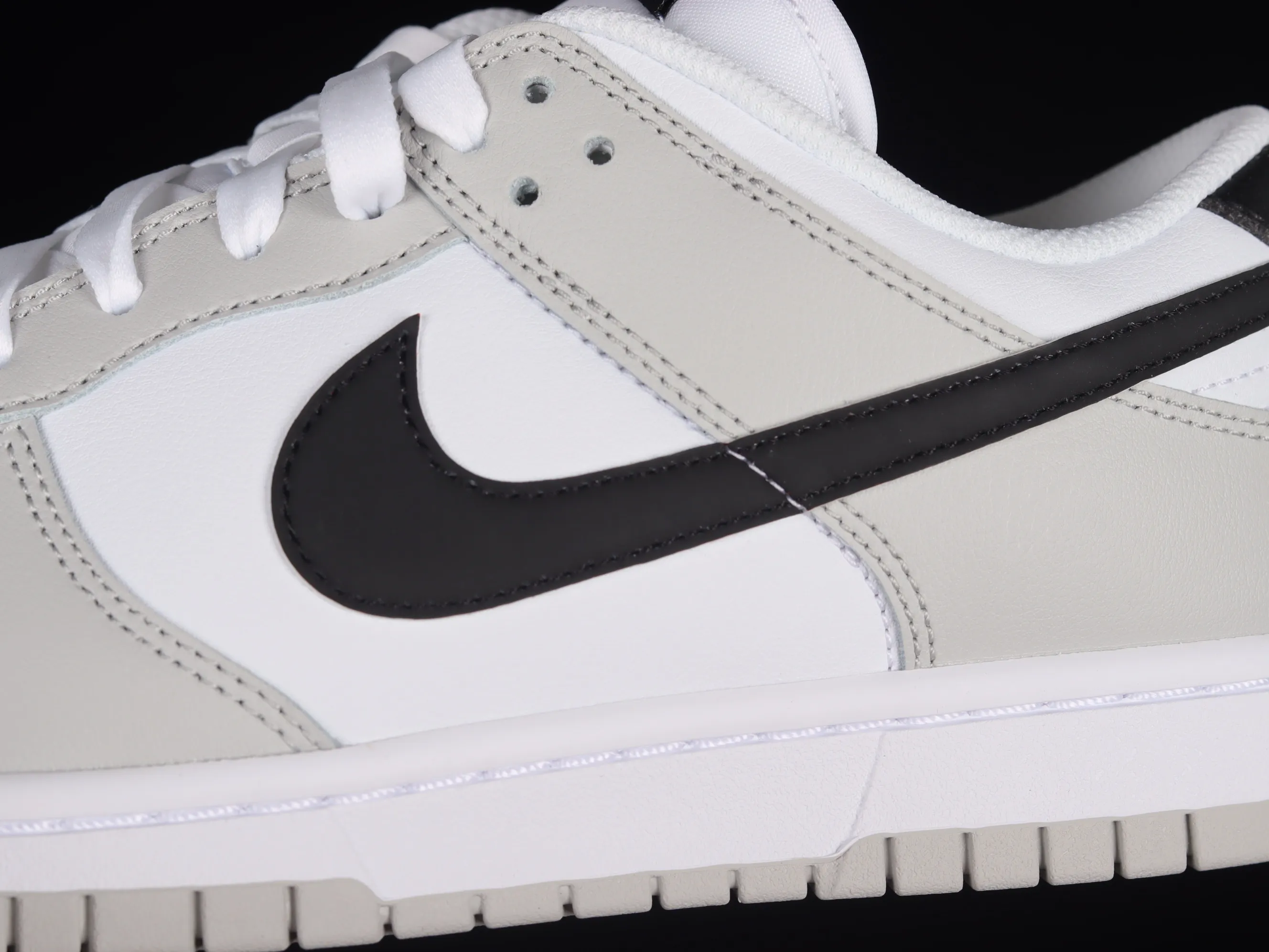 All categories Nk SB Dunk series Nk SB Dunk Low low-top sneakers M version pure original Nk Dunk SB Low gray white black scratch-off SB low-top sports casual sneakers DR9654-001